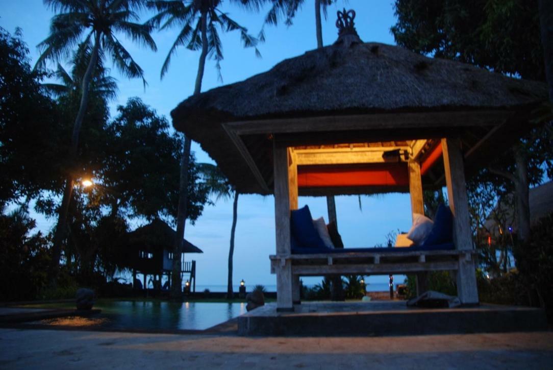 Cantik * Lovina Beach